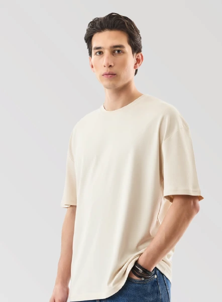 Oversized Fit Round Neck-Cream
