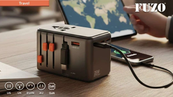TGZ-2097 Zapp Travel Adapter with Retractable Cable (GaN Technology)
